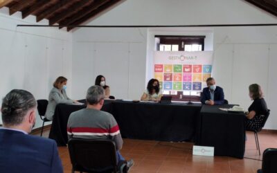 Empresarios, Cabildo y Ayuntamiento debaten sobre la situación del comercio local