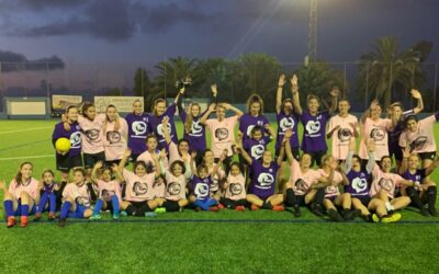 Más de 40 jugadoras de fútbol se unen para reivindicar la igualdad en el deporte