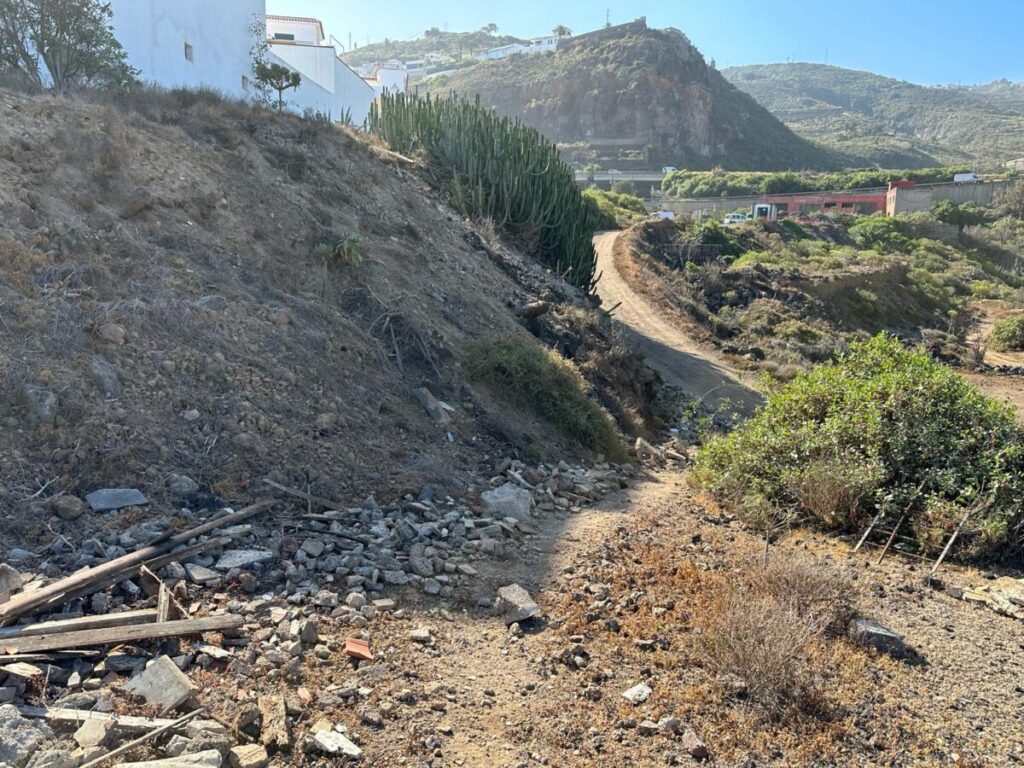 Escombrera ilegal en San Juan (1)